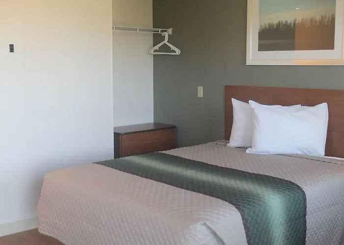 Motel Hometowne By Red Roof Columbus