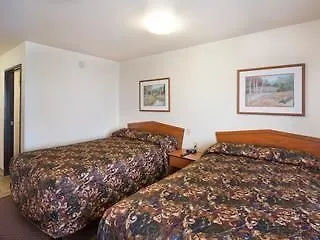 Motel Hometowne By Red Roof 2*